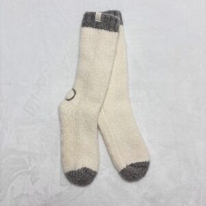 Mer-Sea & Co. Cream Gray XO‎ Embroidered Thick Knit Slipper Socks with Grippers